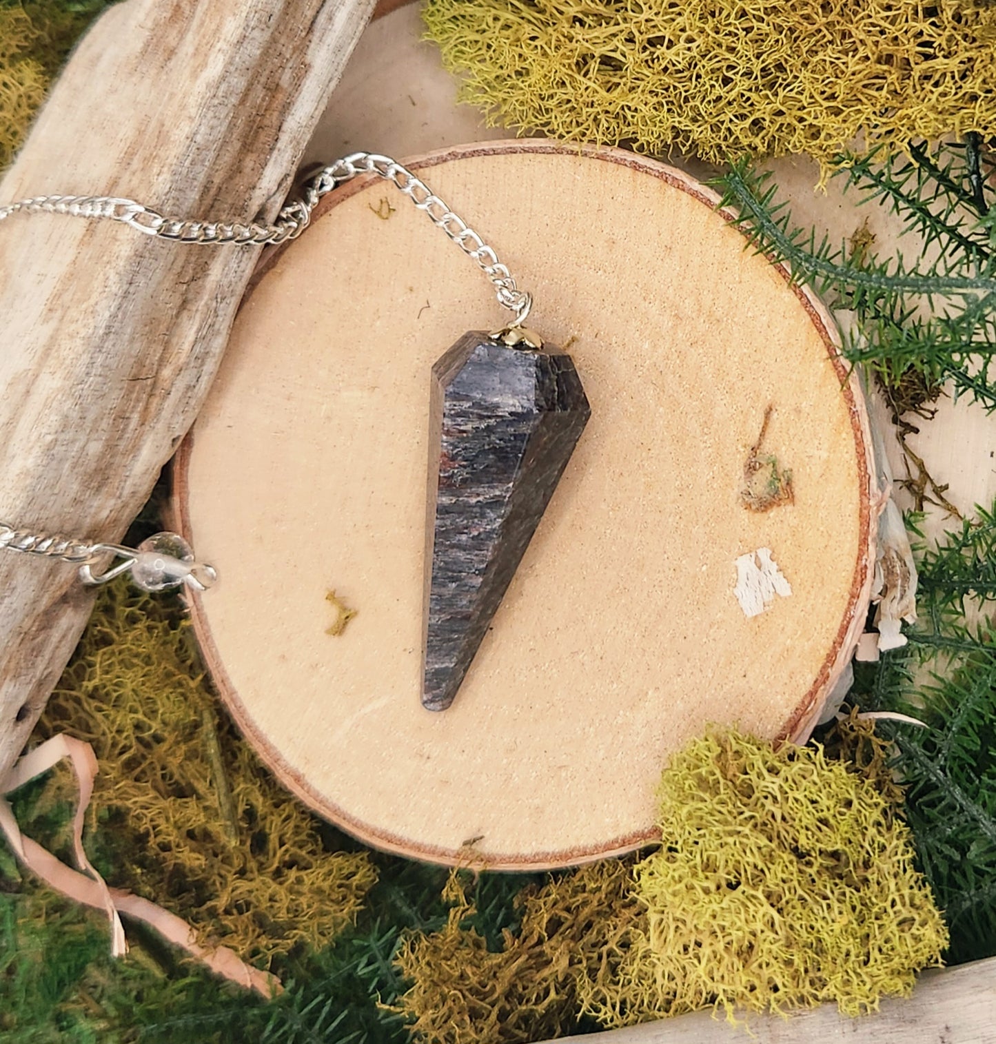 Crystal Pendulum