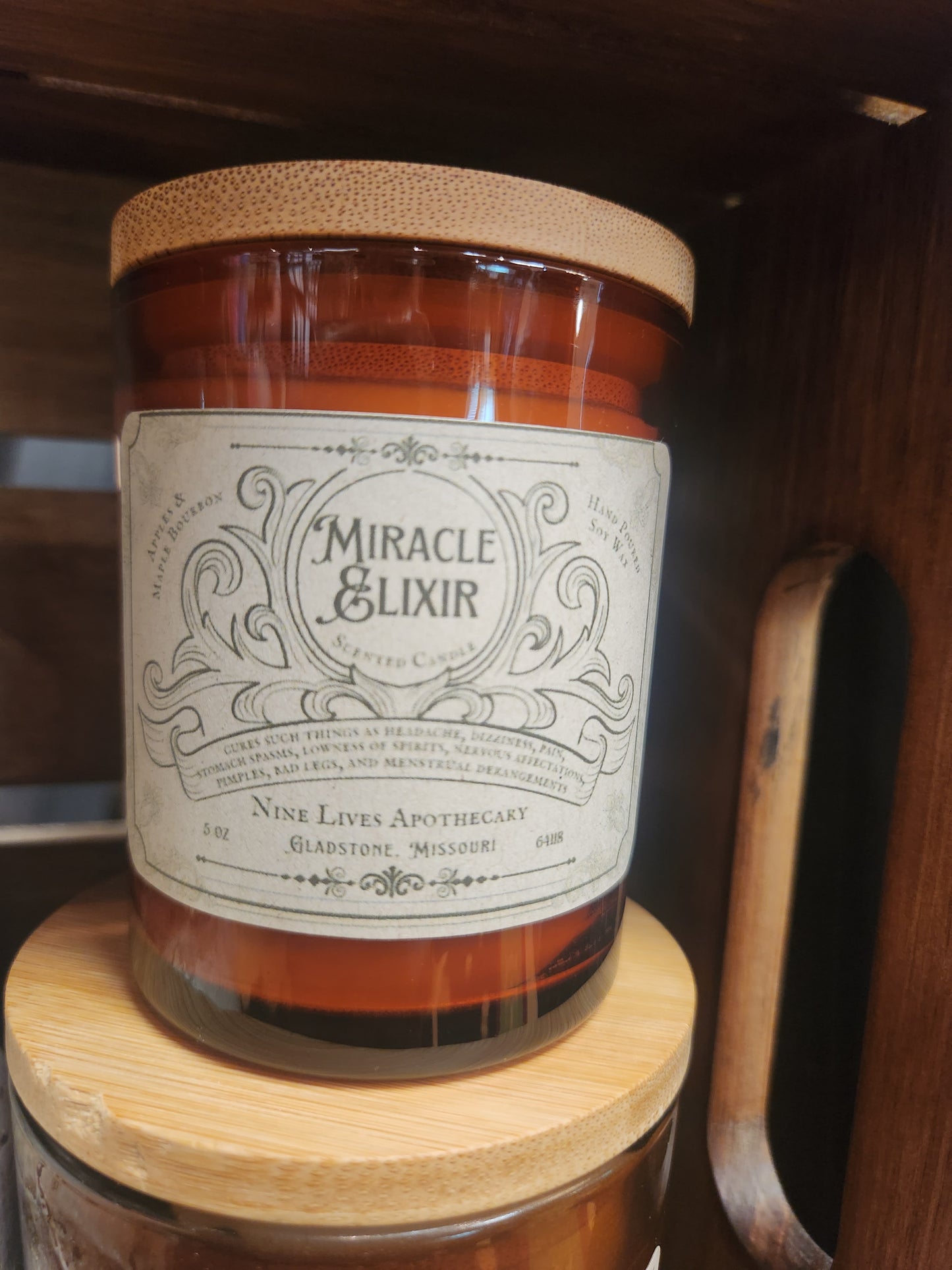 Amber Apothecary 5oz Candle