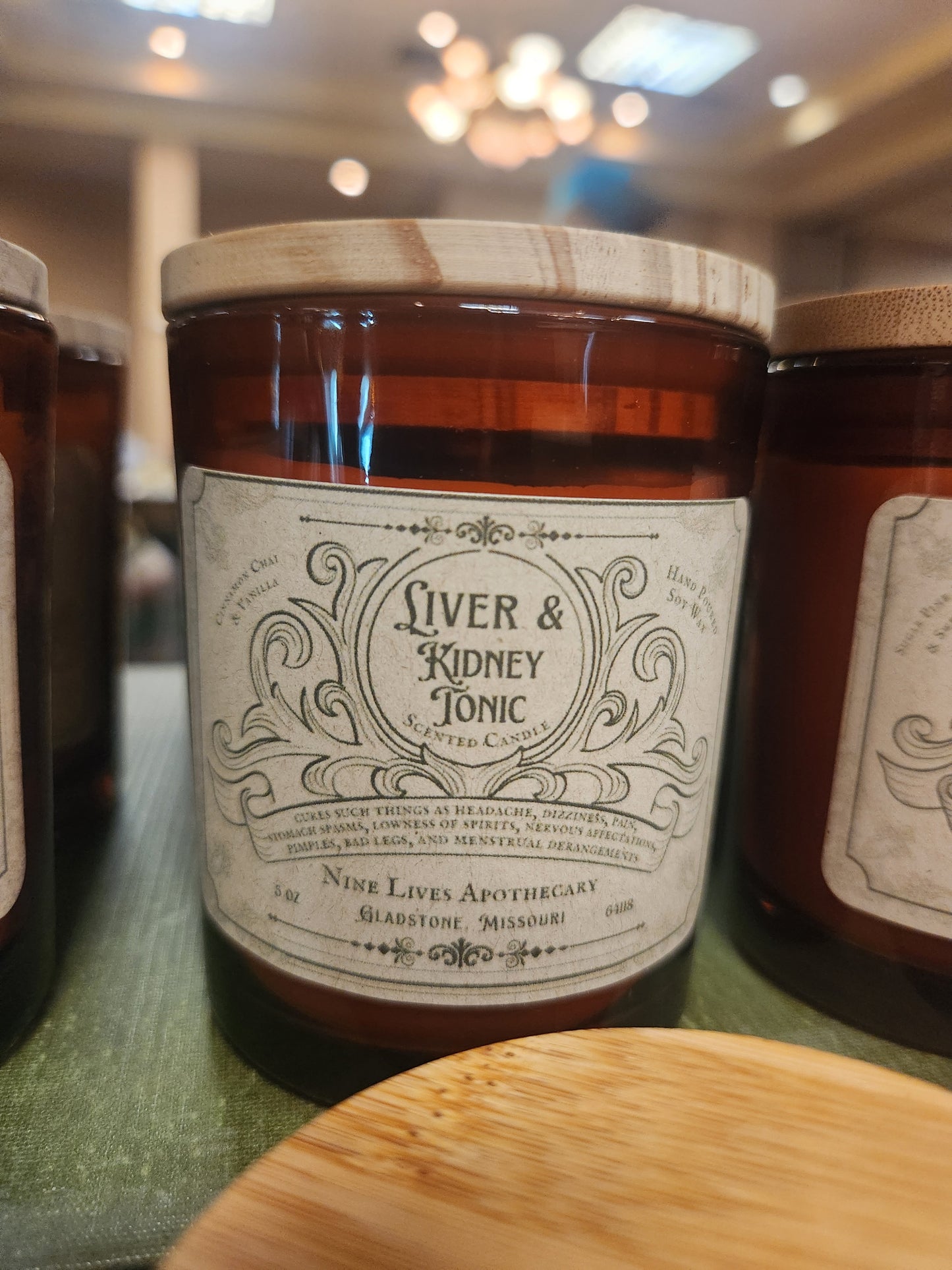 Amber Apothecary 5oz Candle